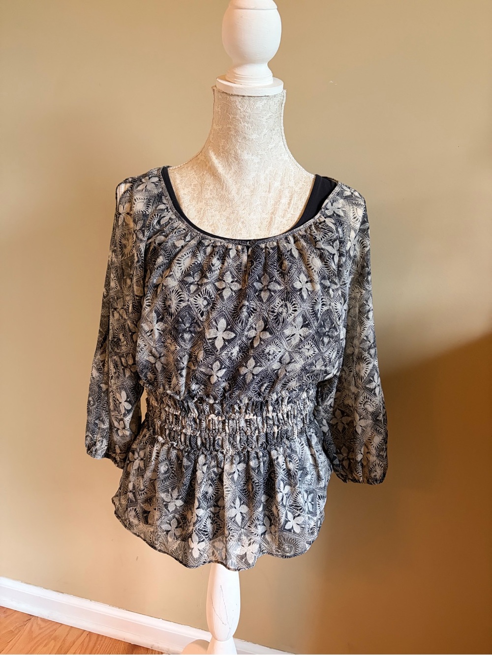 DKNY Black & White Smocked Waist Floral Tunic Top